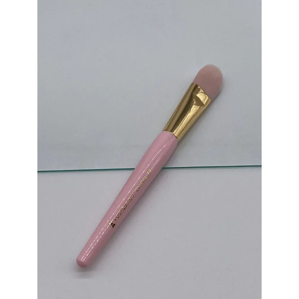Too Faced Pink & Gold Foundation/Concealer Brush